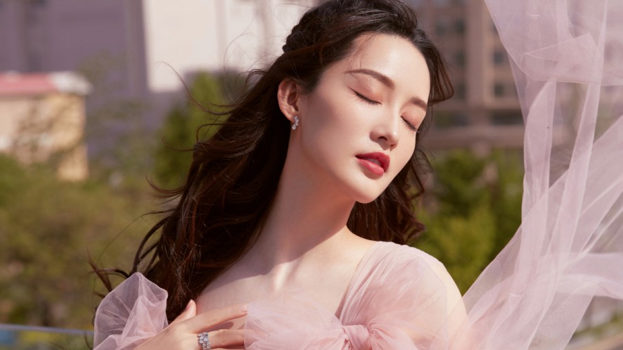 24岁吃播离世背后：吞咽之间的“致命财富”